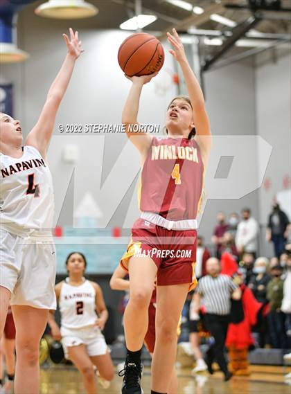 Thumbnail 3 in Winlock vs Napavine (WIAA 2B District Playoff) photogallery.