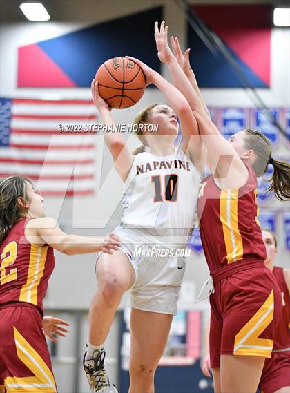 Thumbnail 1 in Winlock vs Napavine (WIAA 2B District Playoff) photogallery.
