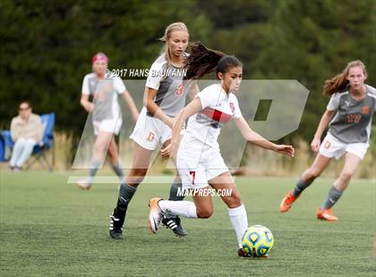 Thumbnail 1 in Douglas @ Truckee photogallery.