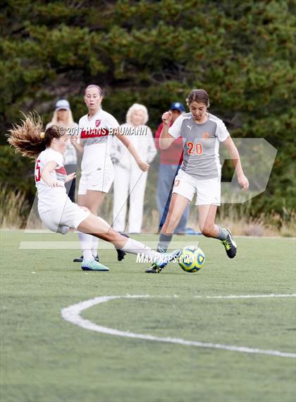 Thumbnail 1 in Douglas @ Truckee photogallery.
