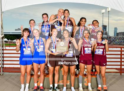 Thumbnail 1 in UIL 1A State Championship photogallery.