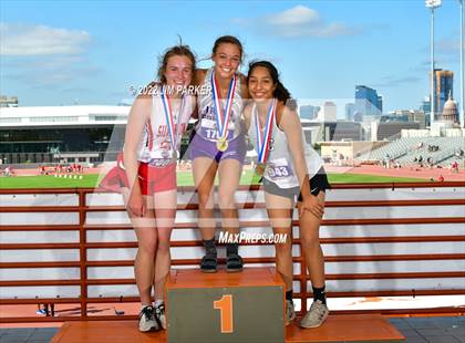 Thumbnail 3 in UIL 1A State Championship photogallery.