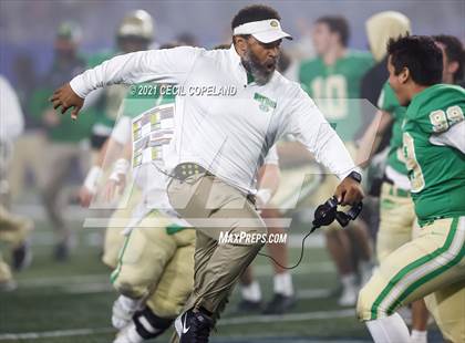 Thumbnail 2 in Buford vs. Langston Hughes (GHSA 6A Championship) photogallery.