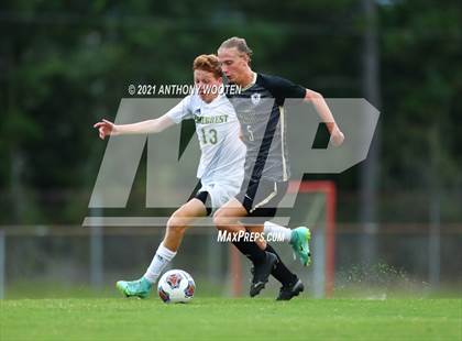 Thumbnail 3 in Gray's Creek vs Pinecrest (Miller's Crew Battle for the Bell) photogallery.