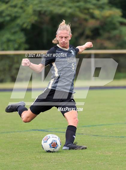 Thumbnail 2 in Gray's Creek vs Pinecrest (Miller's Crew Battle for the Bell) photogallery.