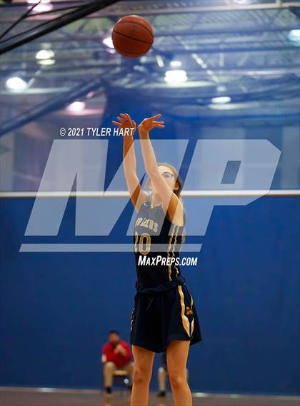 Thumbnail 3 in Mooresville @ Plainfield photogallery.
