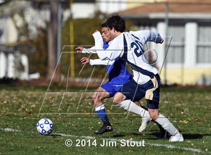 Thumbnail 1 in Skaneateles vs. Mattituck (NYSPHSAA Class B Semifinal) photogallery.