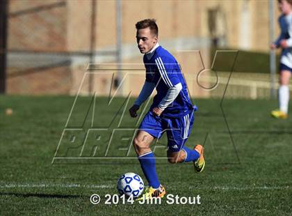 Thumbnail 3 in Skaneateles vs. Mattituck (NYSPHSAA Class B Semifinal) photogallery.