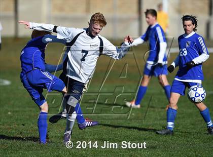 Thumbnail 2 in Skaneateles vs. Mattituck (NYSPHSAA Class B Semifinal) photogallery.