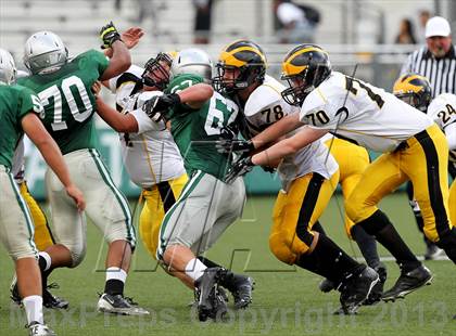 Thumbnail 3 in JV: Del Oro @ De La Salle photogallery.