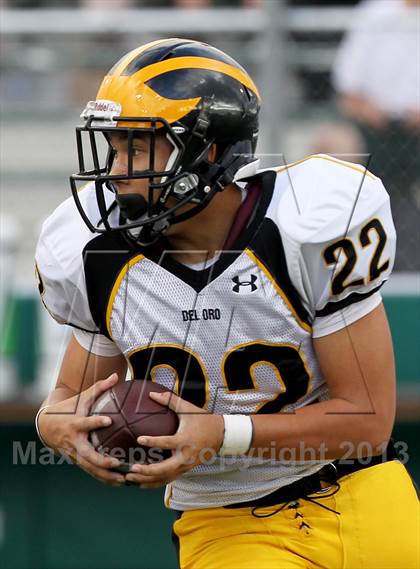 Thumbnail 3 in JV: Del Oro @ De La Salle photogallery.