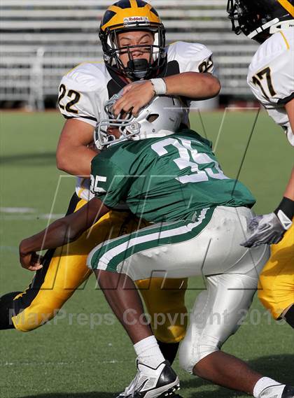 Thumbnail 1 in JV: Del Oro @ De La Salle photogallery.