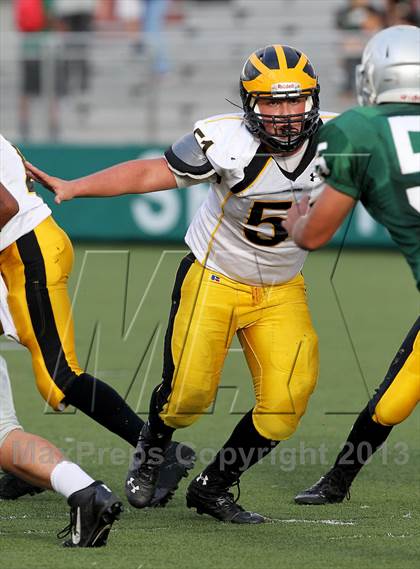 Thumbnail 2 in JV: Del Oro @ De La Salle photogallery.