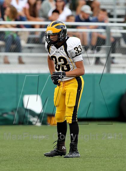 Thumbnail 3 in JV: Del Oro @ De La Salle photogallery.