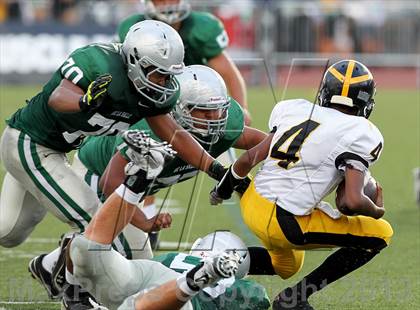 Thumbnail 3 in JV: Del Oro @ De La Salle photogallery.