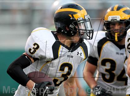 Thumbnail 2 in JV: Del Oro @ De La Salle photogallery.