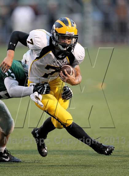 Thumbnail 1 in JV: Del Oro @ De La Salle photogallery.
