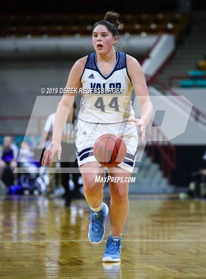 Thumbnail 1 in Grandview vs Valor Christian (CHSAA 5A Great 8) photogallery.