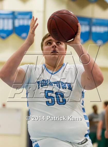 Thumbnail 3 in Wakefield @ Yorktown photogallery.