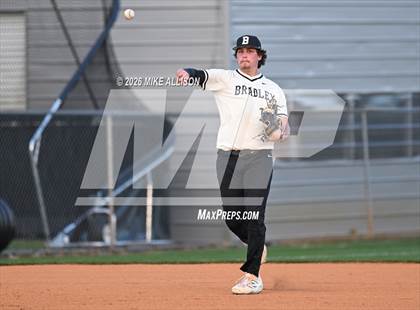Thumbnail 3 in Bradley Central vs. Whitwell photogallery.