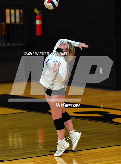 Thumbnail 2 in PORTA/Ashland-Chandlerville Central @ Illini Central photogallery.