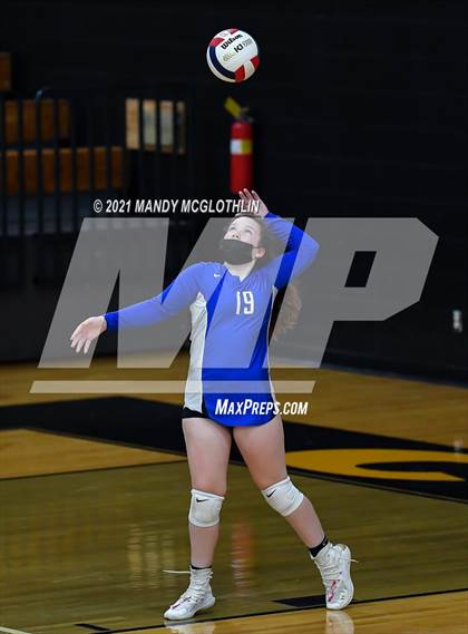 Thumbnail 2 in PORTA/Ashland-Chandlerville Central @ Illini Central photogallery.