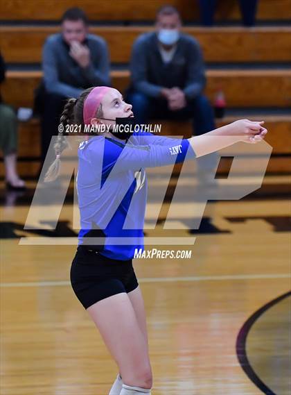 Thumbnail 2 in PORTA/Ashland-Chandlerville Central @ Illini Central photogallery.