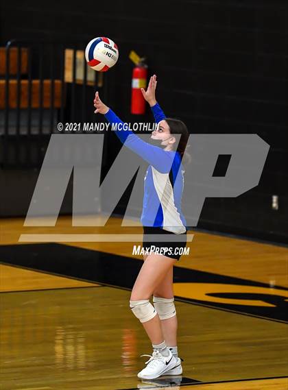 Thumbnail 2 in PORTA/Ashland-Chandlerville Central @ Illini Central photogallery.