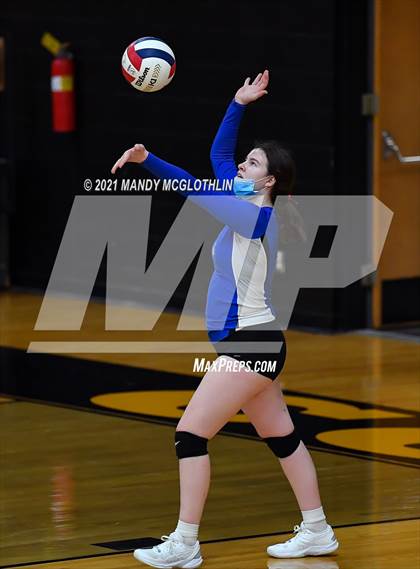 Thumbnail 1 in PORTA/Ashland-Chandlerville Central @ Illini Central photogallery.