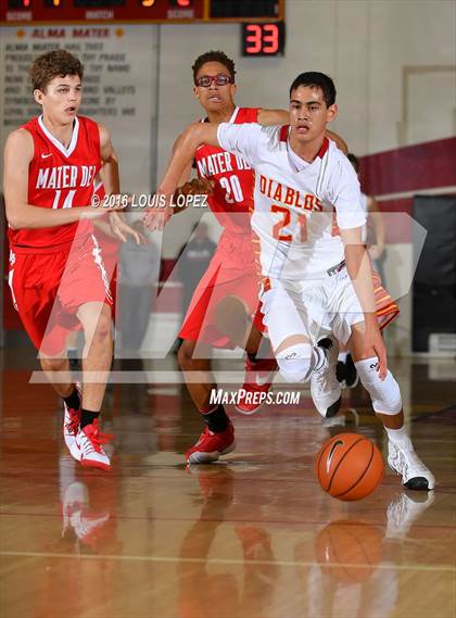 Thumbnail 1 in Mission Viejo vs. Mater Dei (Diablo Inferno Tourney) photogallery.