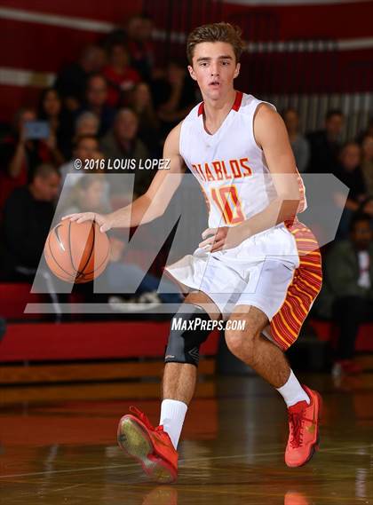 Thumbnail 2 in Mission Viejo vs. Mater Dei (Diablo Inferno Tourney) photogallery.