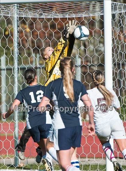 Thumbnail 3 in LaSalle Academy vs South Kingstown (RIIL D1 Final) photogallery.
