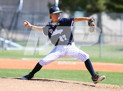 Thumbnail 2 in Eaglecrest vs. Deer Valley (Coach Bob Invitational) photogallery.