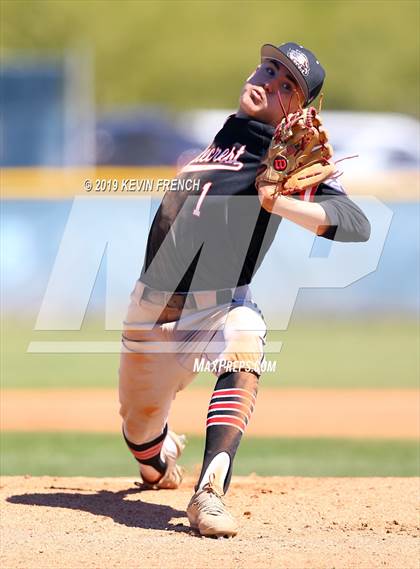 Thumbnail 2 in Eaglecrest vs. Deer Valley (Coach Bob Invitational) photogallery.