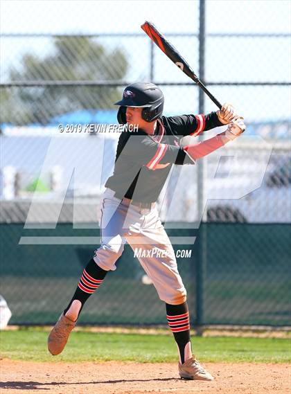 Thumbnail 2 in Eaglecrest vs. Deer Valley (Coach Bob Invitational) photogallery.