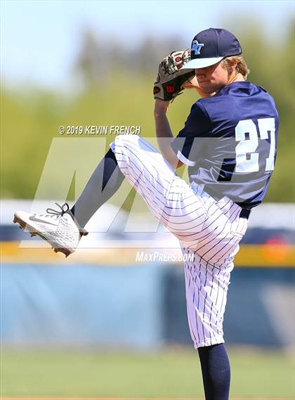 Thumbnail 2 in Eaglecrest vs. Deer Valley (Coach Bob Invitational) photogallery.