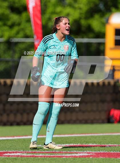 Thumbnail 1 in Davenport vs. Celina (UIL 4A Soccer Division I Final) photogallery.