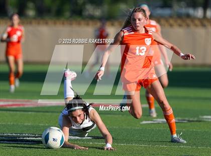 Thumbnail 3 in Davenport vs. Celina (UIL 4A Soccer Division I Final) photogallery.