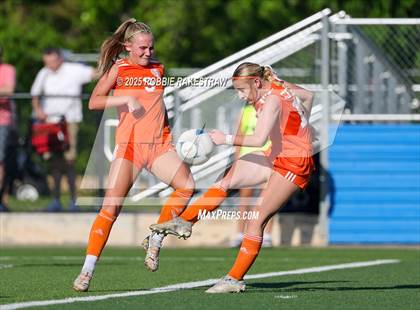 Thumbnail 1 in Davenport vs. Celina (UIL 4A Soccer Division I Final) photogallery.