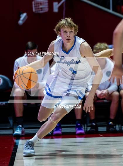 Thumbnail 1 in Layton vs. Farmington (UHSAA 6A Quarterfinal) photogallery.