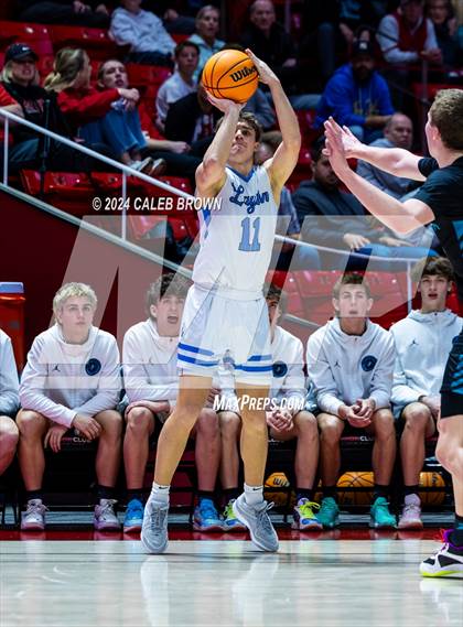 Thumbnail 1 in Layton vs. Farmington (UHSAA 6A Quarterfinal) photogallery.