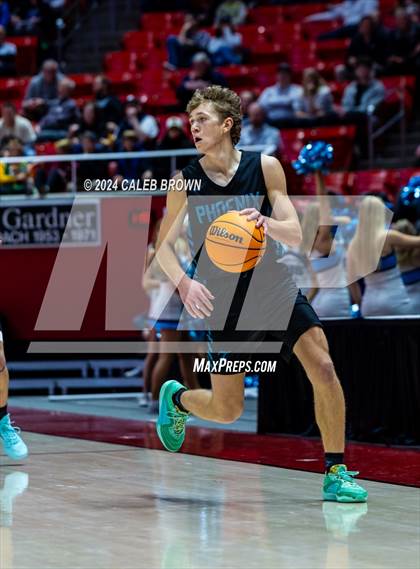 Thumbnail 1 in Layton vs. Farmington (UHSAA 6A Quarterfinal) photogallery.