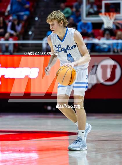 Thumbnail 1 in Layton vs. Farmington (UHSAA 6A Quarterfinal) photogallery.