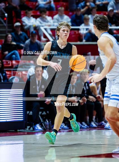 Thumbnail 2 in Layton vs. Farmington (UHSAA 6A Quarterfinal) photogallery.