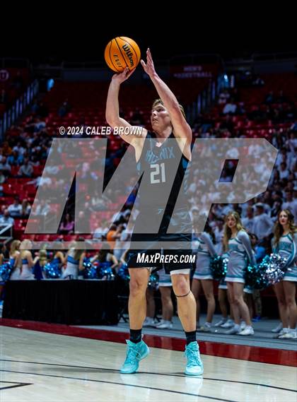 Thumbnail 2 in Layton vs. Farmington (UHSAA 6A Quarterfinal) photogallery.