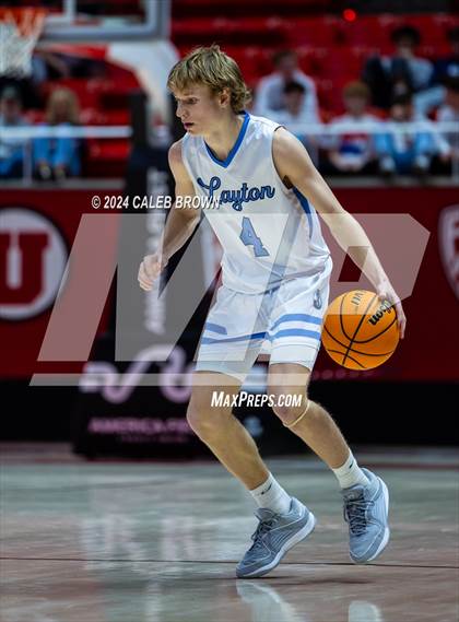 Thumbnail 3 in Layton vs. Farmington (UHSAA 6A Quarterfinal) photogallery.