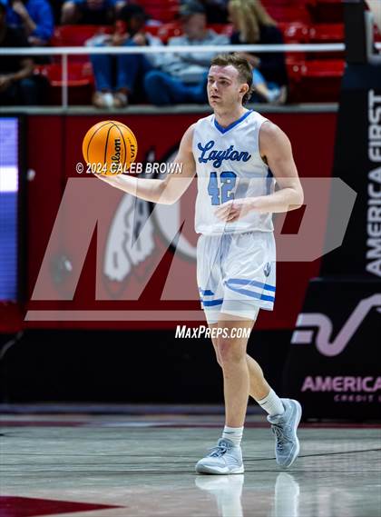 Thumbnail 1 in Layton vs. Farmington (UHSAA 6A Quarterfinal) photogallery.