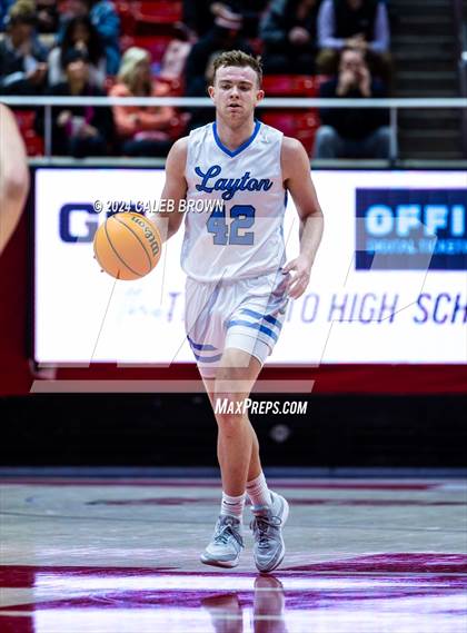 Thumbnail 2 in Layton vs. Farmington (UHSAA 6A Quarterfinal) photogallery.