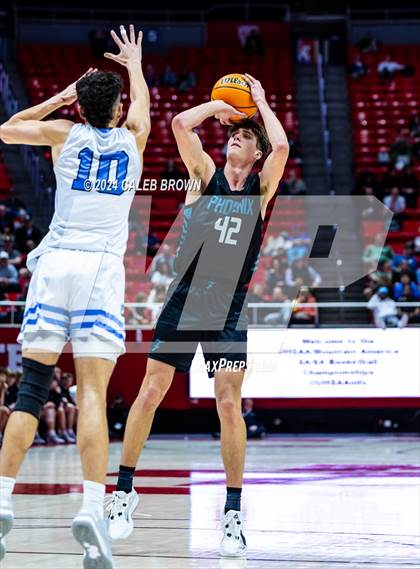 Thumbnail 3 in Layton vs. Farmington (UHSAA 6A Quarterfinal) photogallery.
