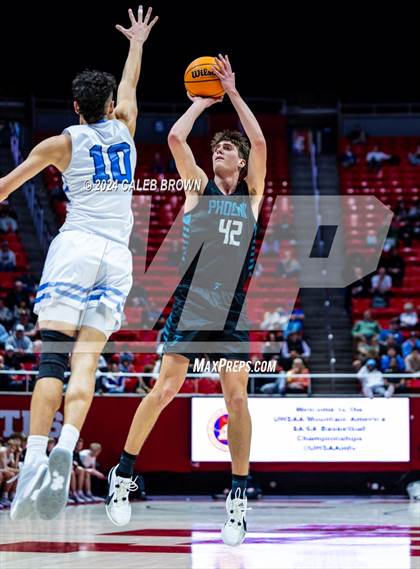 Thumbnail 1 in Layton vs. Farmington (UHSAA 6A Quarterfinal) photogallery.